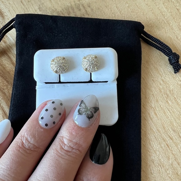 Moissanite Round Stud Earrings 0.81 CTW, VVS D Color – 925 Silver, ChampagneGold - Picture 7 of 7